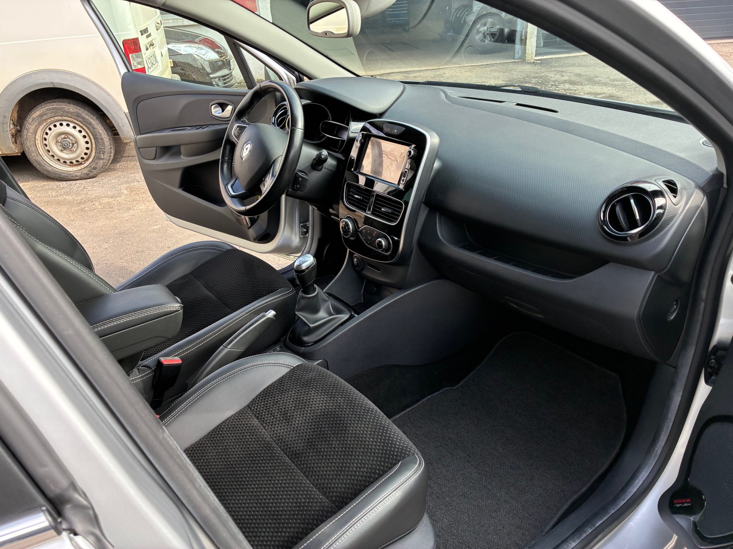 renault clio iv dci 90 intens renault clio iv dci 90 intens