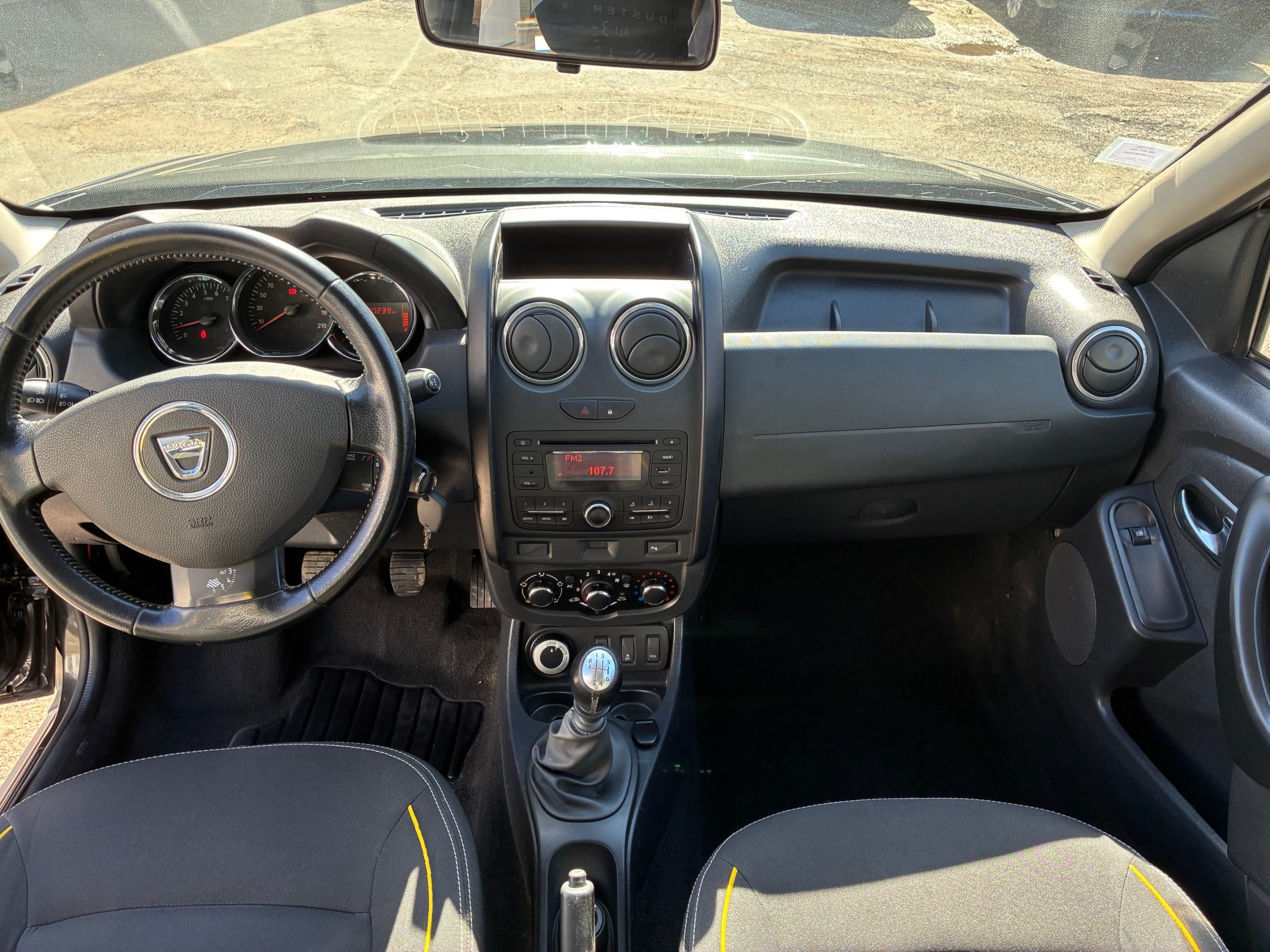 dacia duster dci 110 prestige 4x4 dacia duster dci 110 prestige 4x4