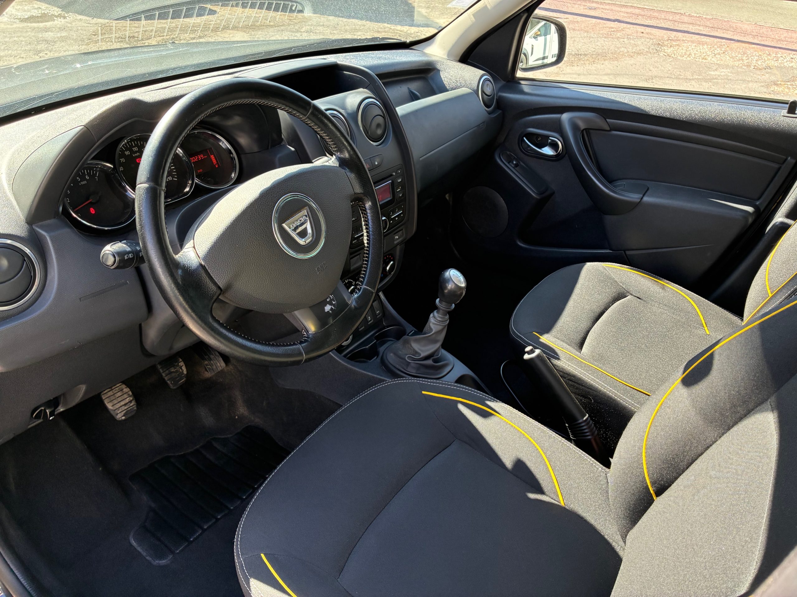 dacia duster dci 110 prestige 4x4 dacia duster dci 110 prestige 4x4